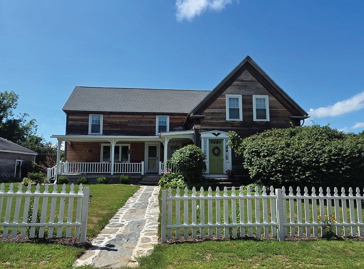 777 Ridge Rd, Hardwick MA 01037