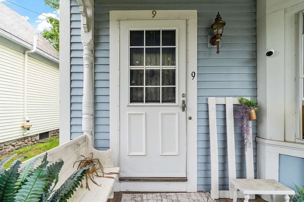9 Pleasant St
