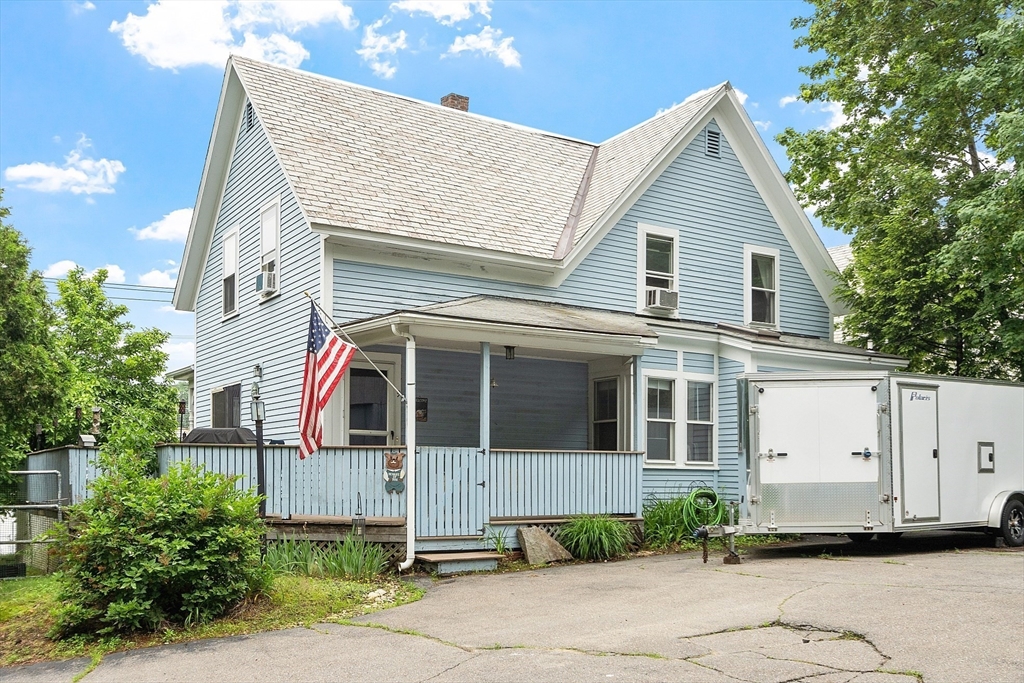 9 Pleasant St