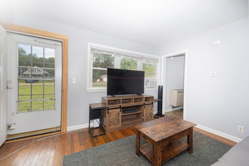 2-4 Long Point Rd, Lakeville, MA, 2-4 Long Point Rd, Lakeville, MA Photo #25