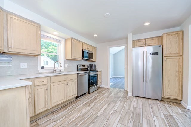 827 Nashua Rd