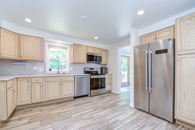 827 Nashua Rd