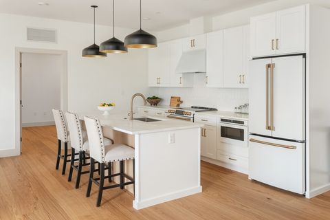 1025 Massachusetts Avenue 503 Arlington MA 02476