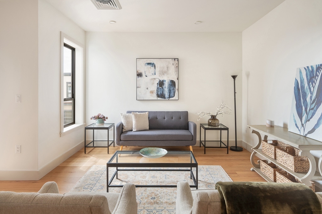 1025 Massachusetts Avenue 503