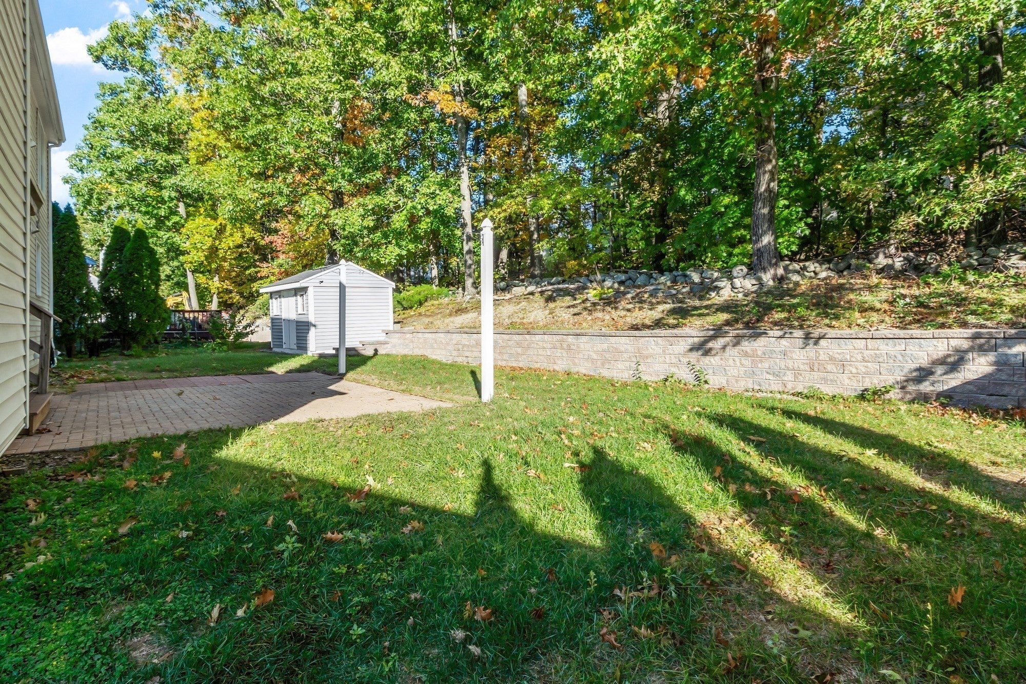 25 Corinth Drive, Worcester, MA Photo #38