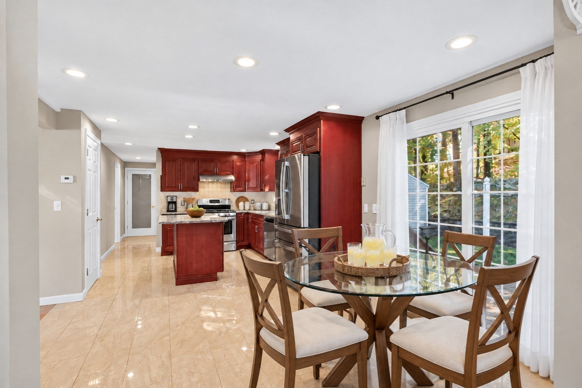 25 Corinth Drive, Worcester, MA Photo #4