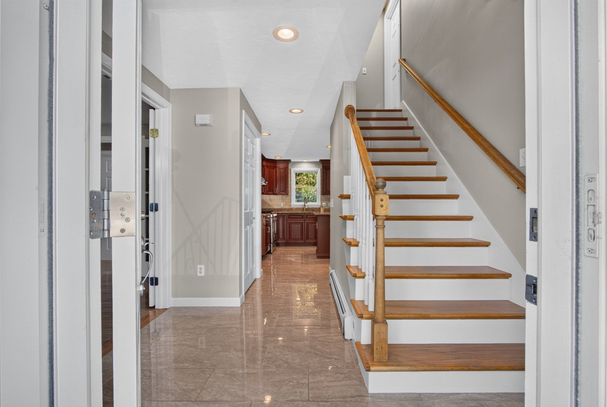 25 Corinth Drive, Worcester, MA Photo #16