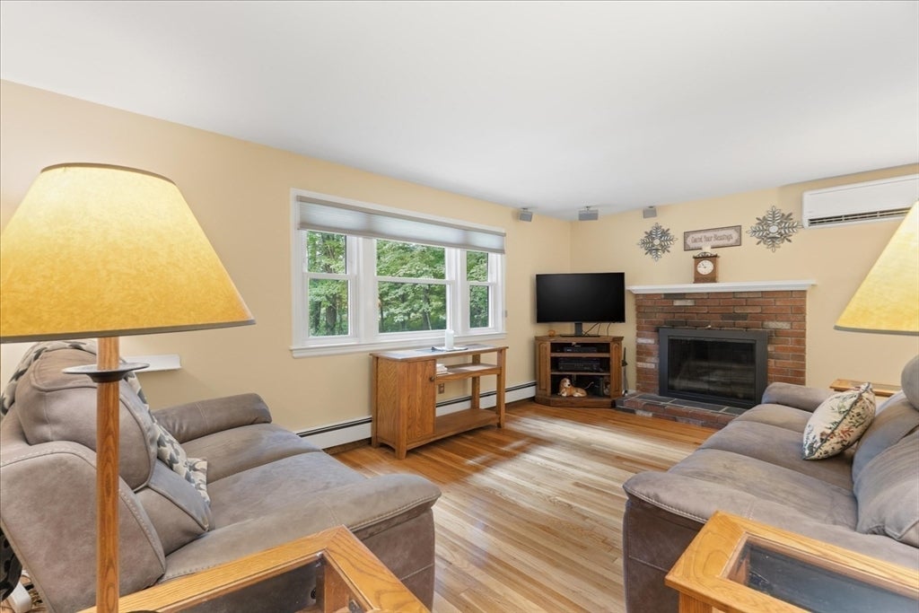 16 Park Lane, Norton, MA Photo #8