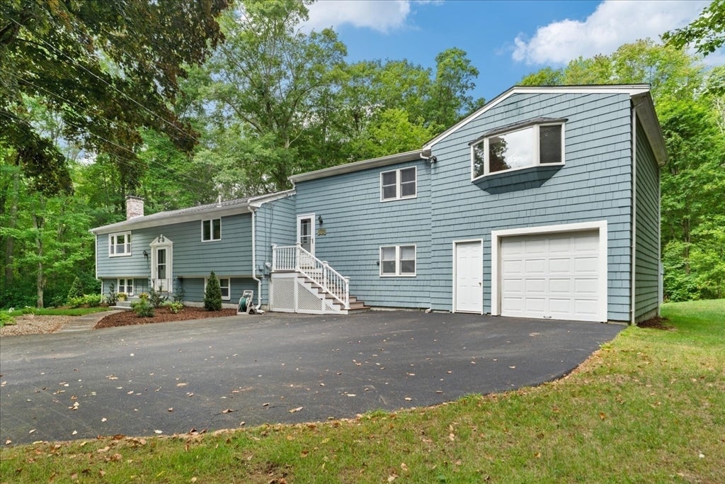 16 Park Lane, Norton, MA Photo #5