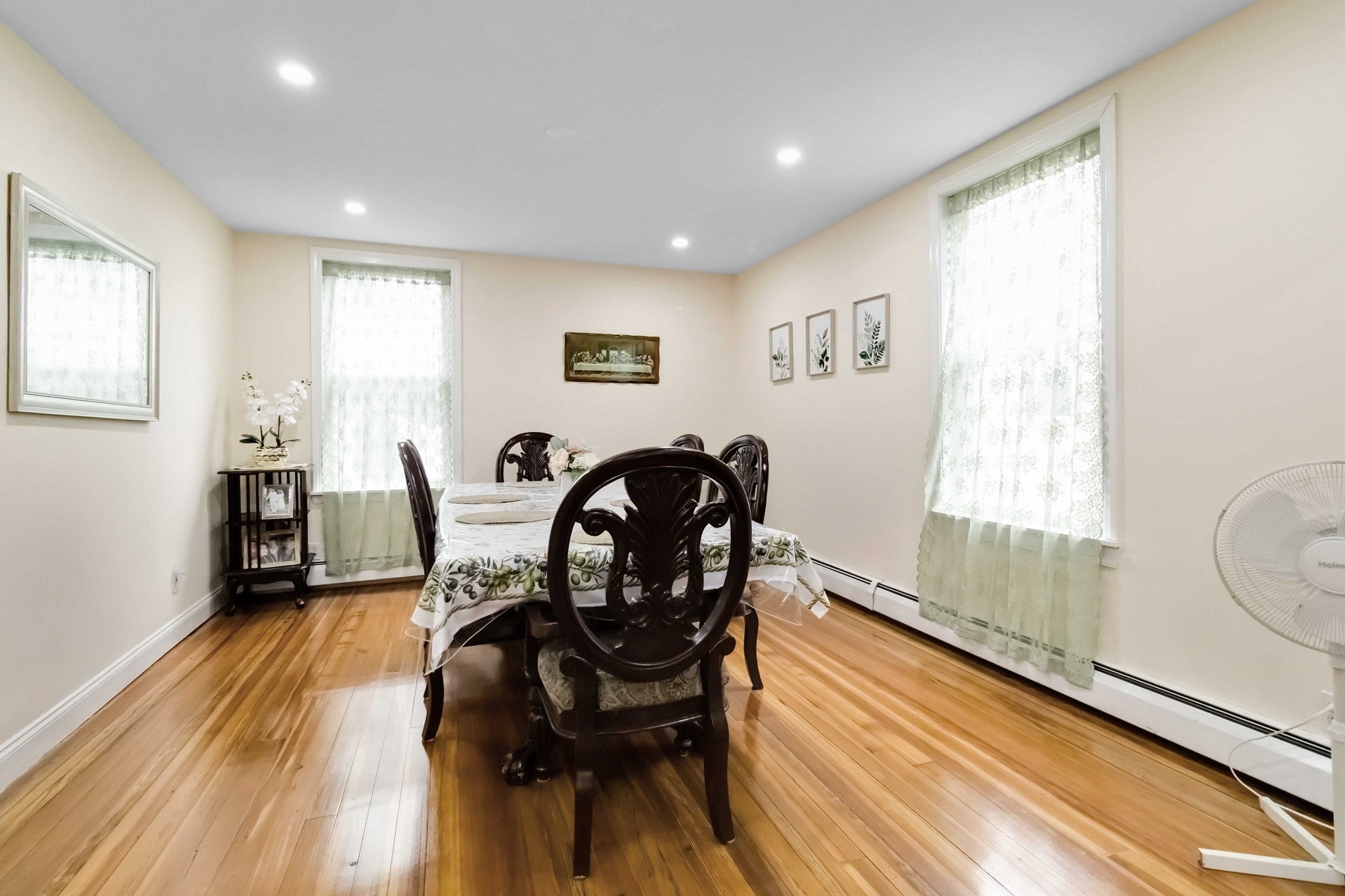 10 Beach Rd 1