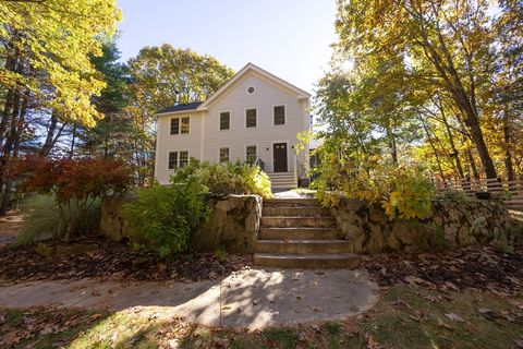 27 Fowler St Upton MA 01568
