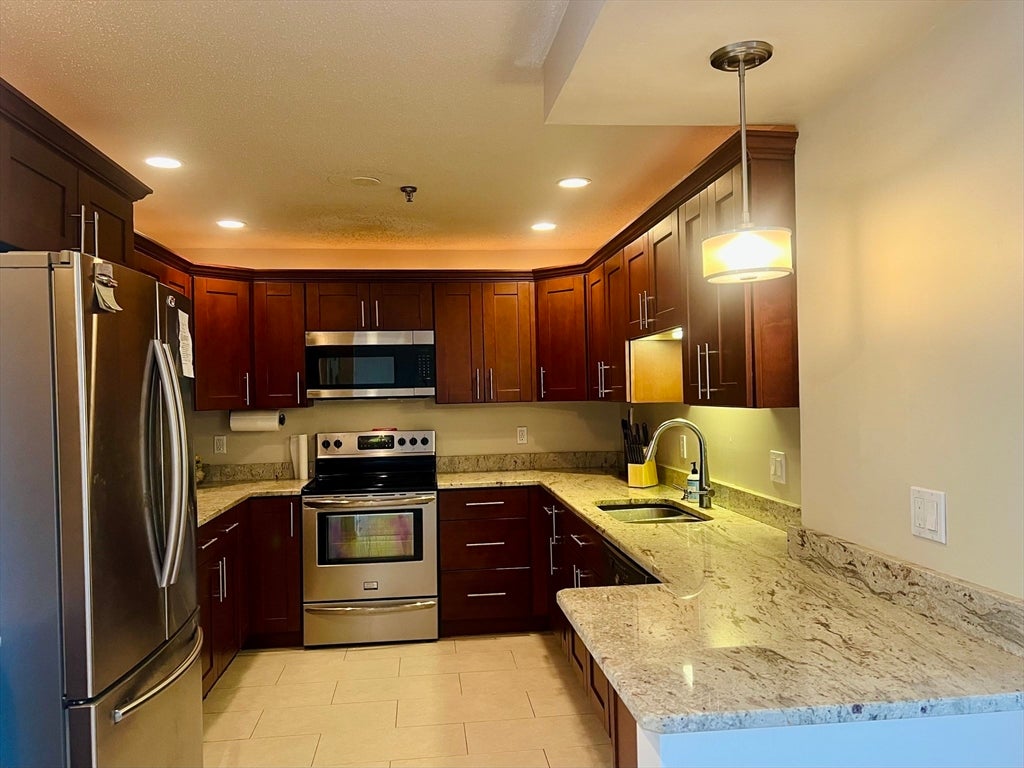 3920 Mystic Valley Pkwy 402