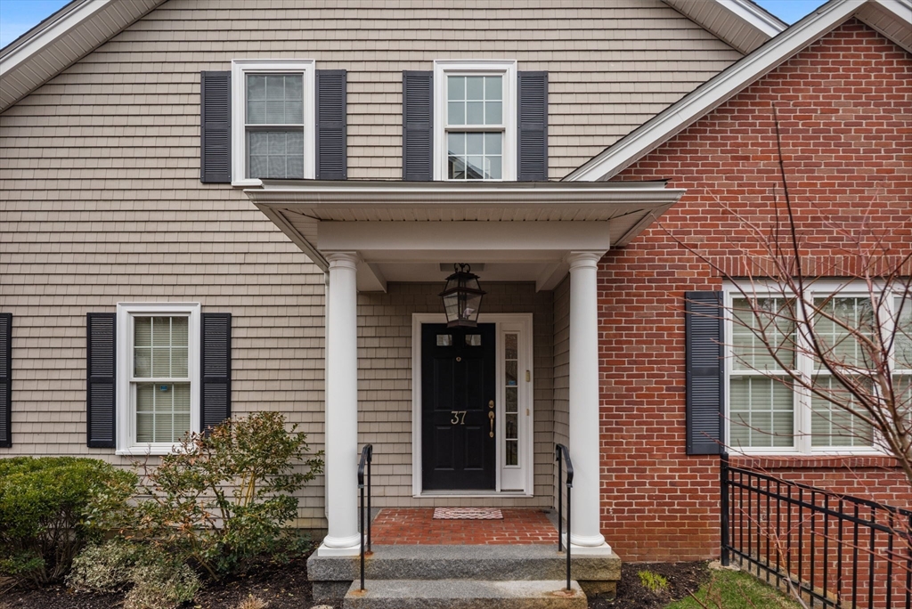 900 Lynnfield Street 37