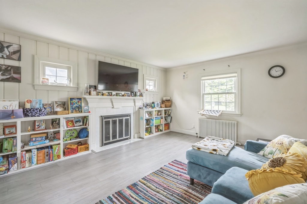 521 Pleasant St