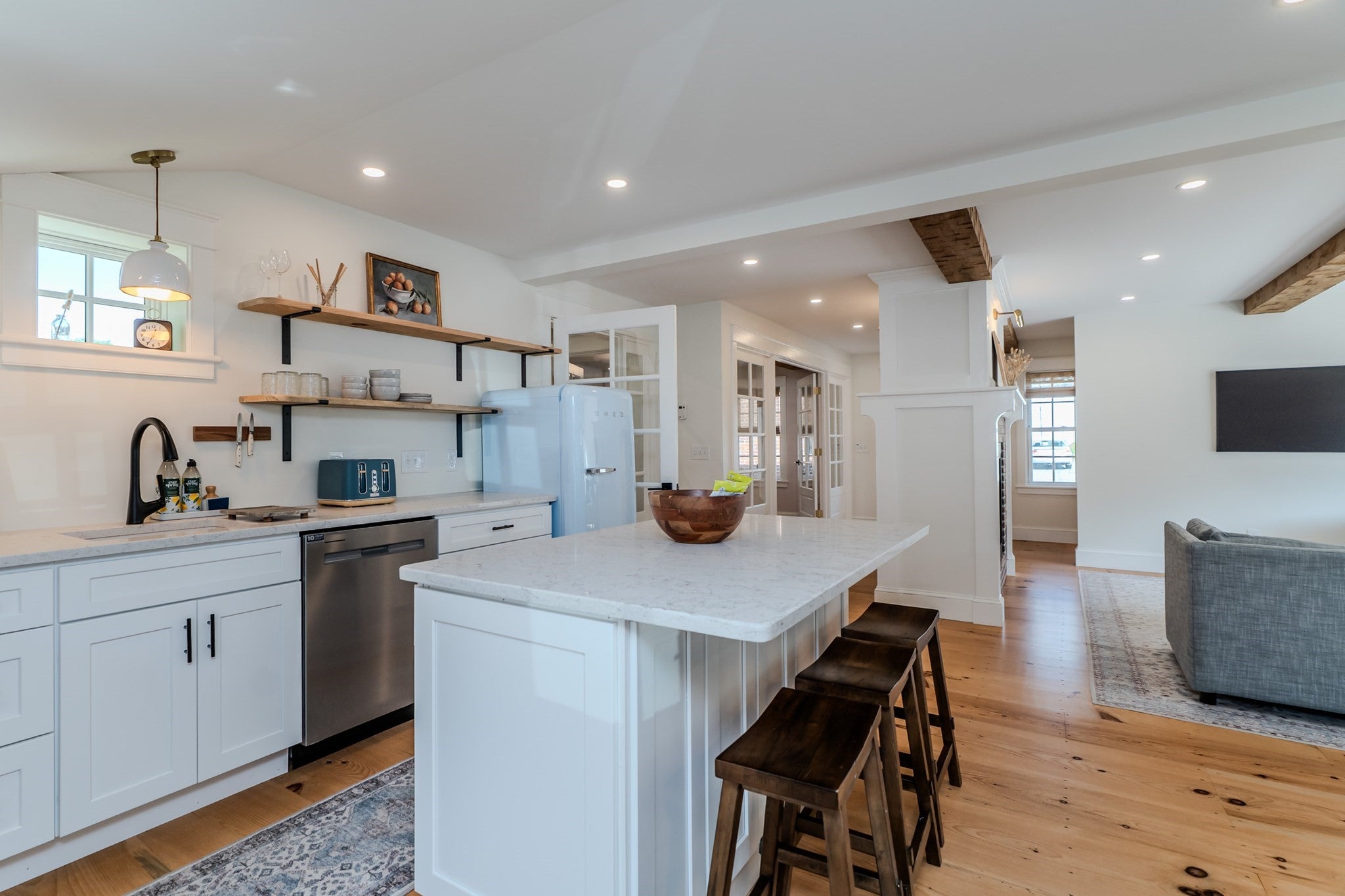 14 Sugarloaf St, Deerfield, MA Photo #17