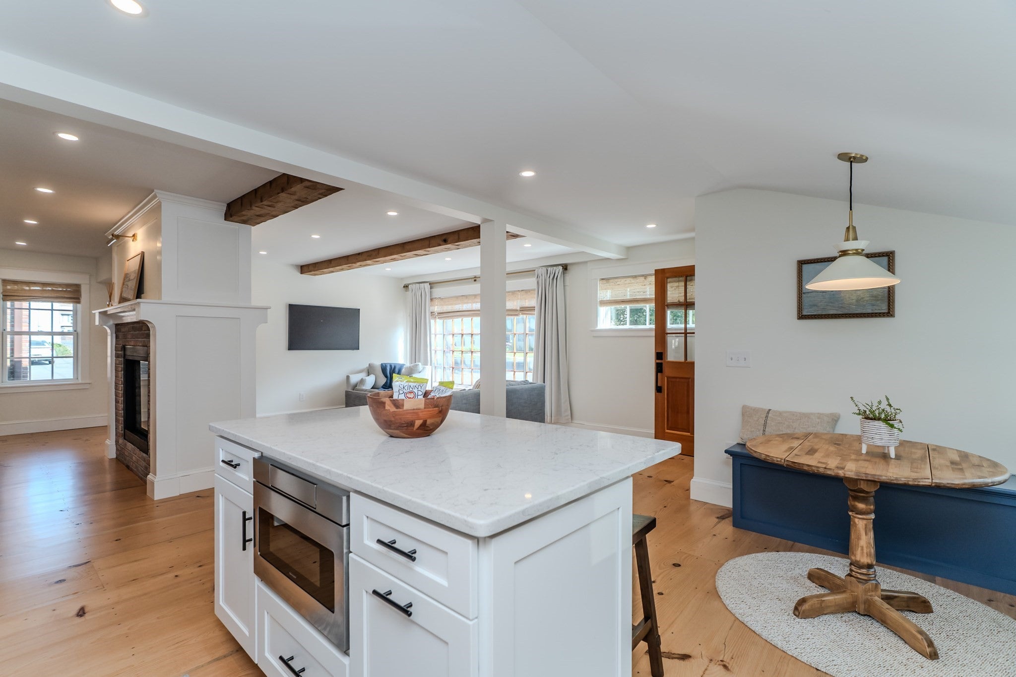 14 Sugarloaf St, Deerfield, MA Photo #16