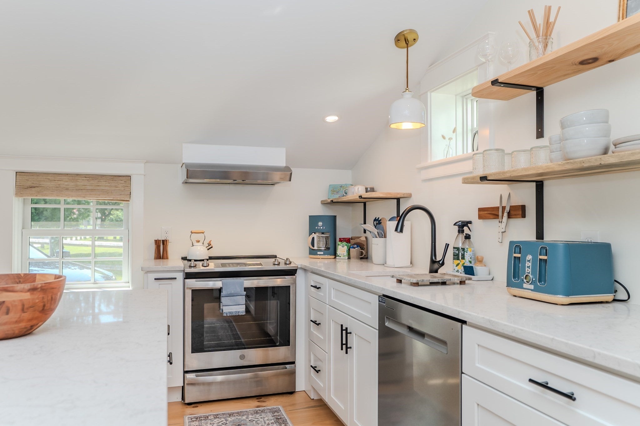 14 Sugarloaf St, Deerfield, MA Photo #15