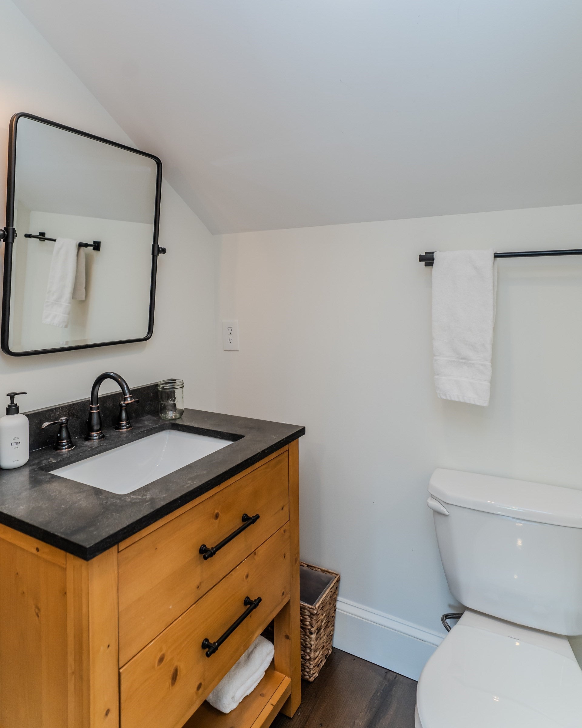 14 Sugarloaf St, Deerfield, MA Photo #28