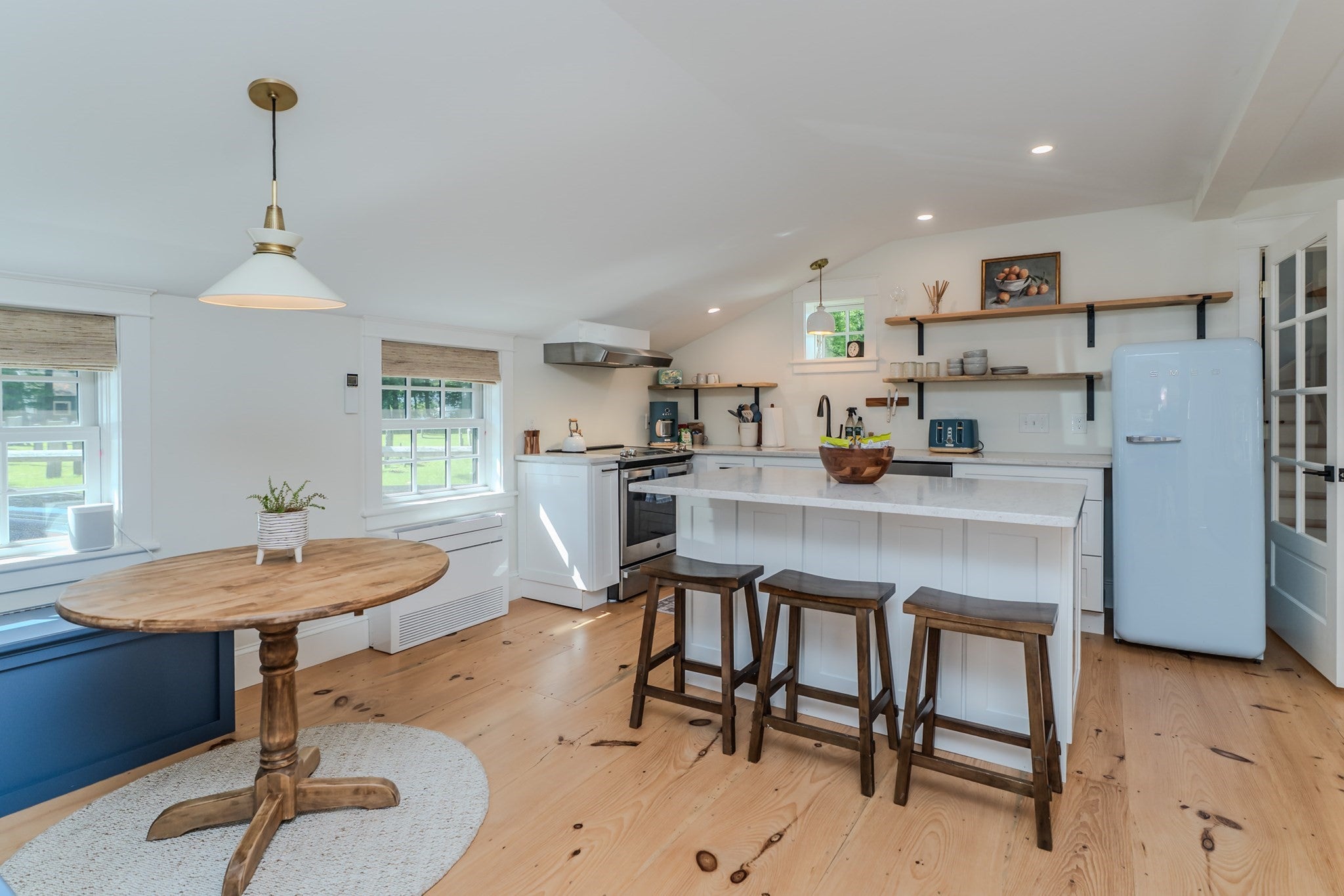 14 Sugarloaf St, Deerfield, MA Photo #12
