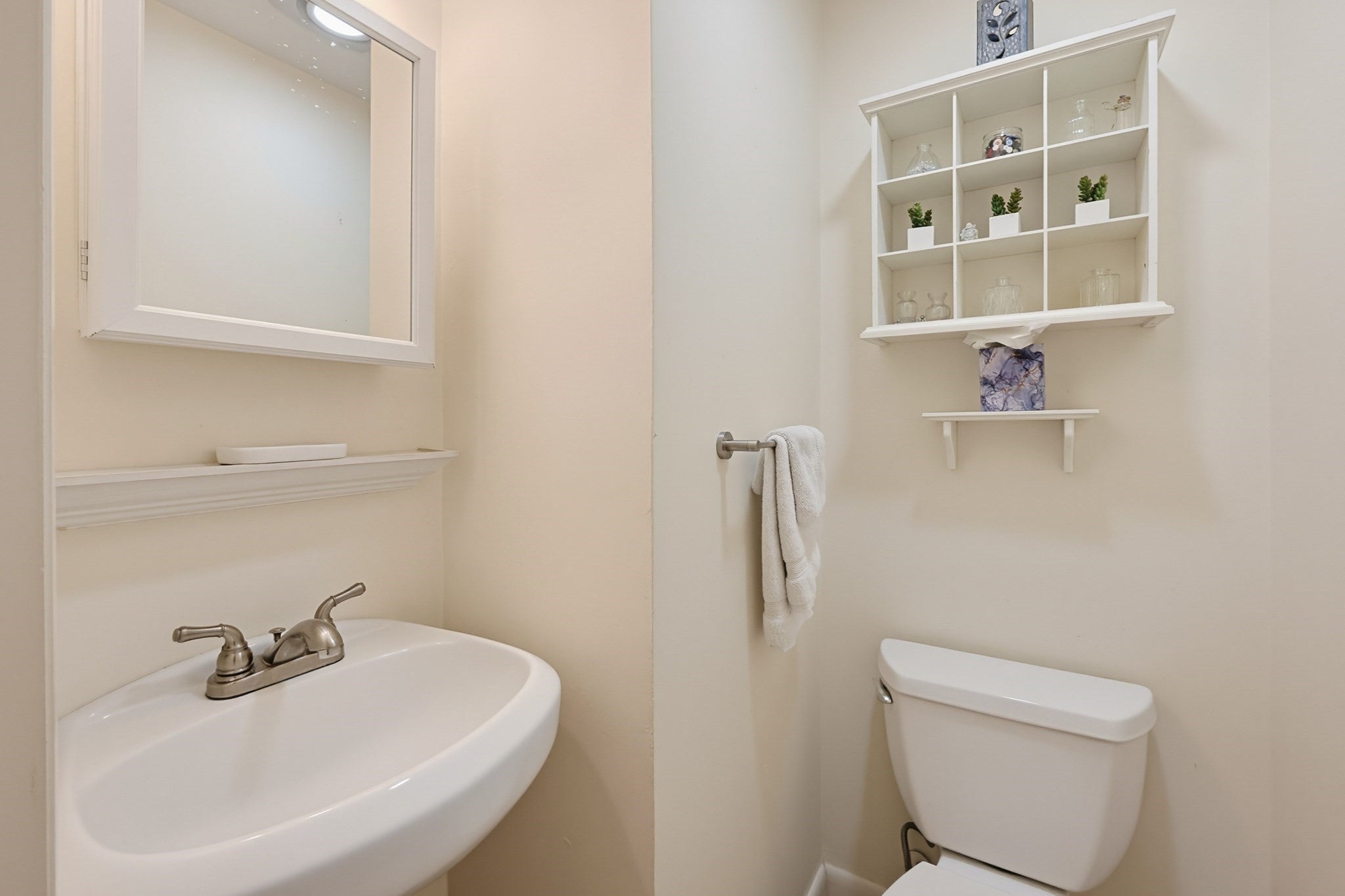 4 Willow St, Franklin, MA Photo #23