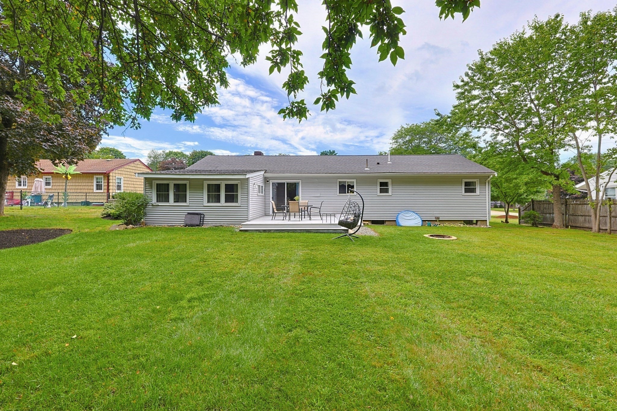 4 Willow St, Franklin, MA Photo #35