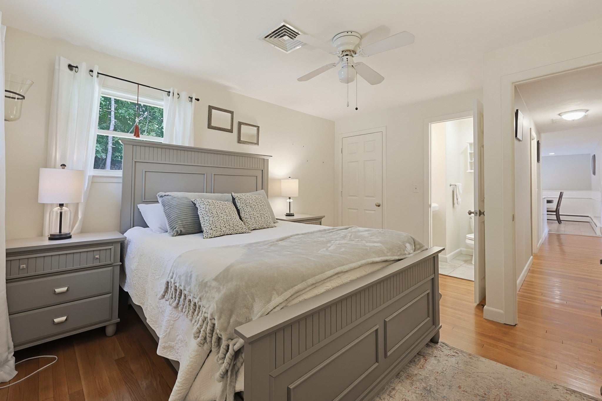 4 Willow St, Franklin, MA Photo #19