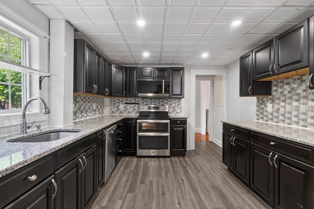 33 Pierpont St
