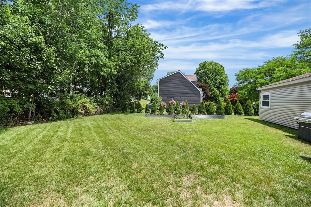 24 Dorothy Ave, Bellingham, MA Photo #22
