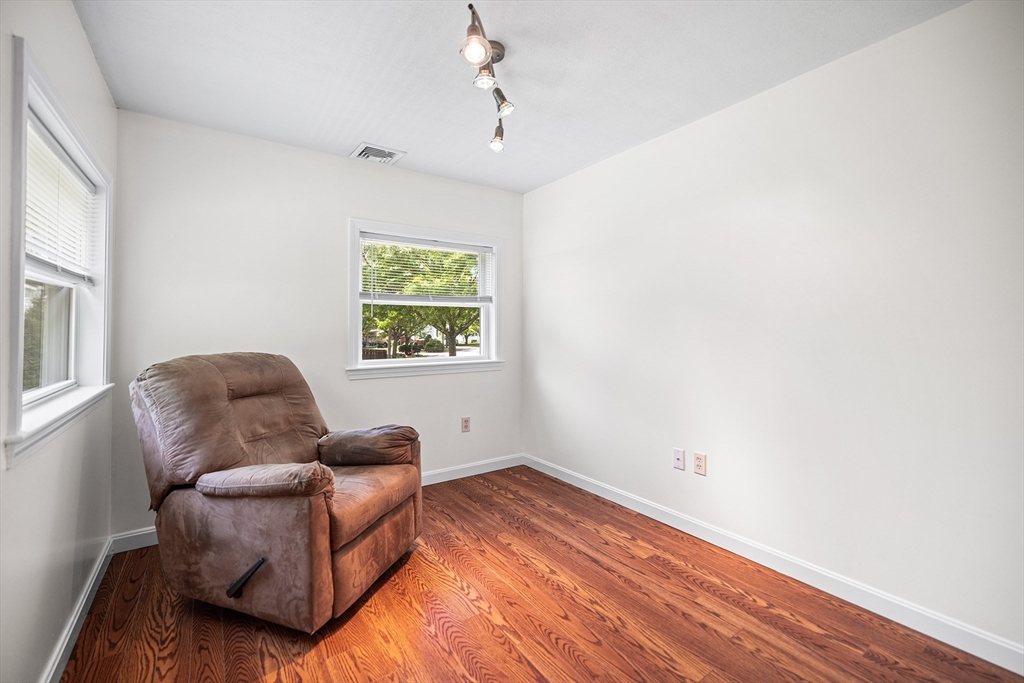 24 Dorothy Ave, Bellingham, MA Photo #14