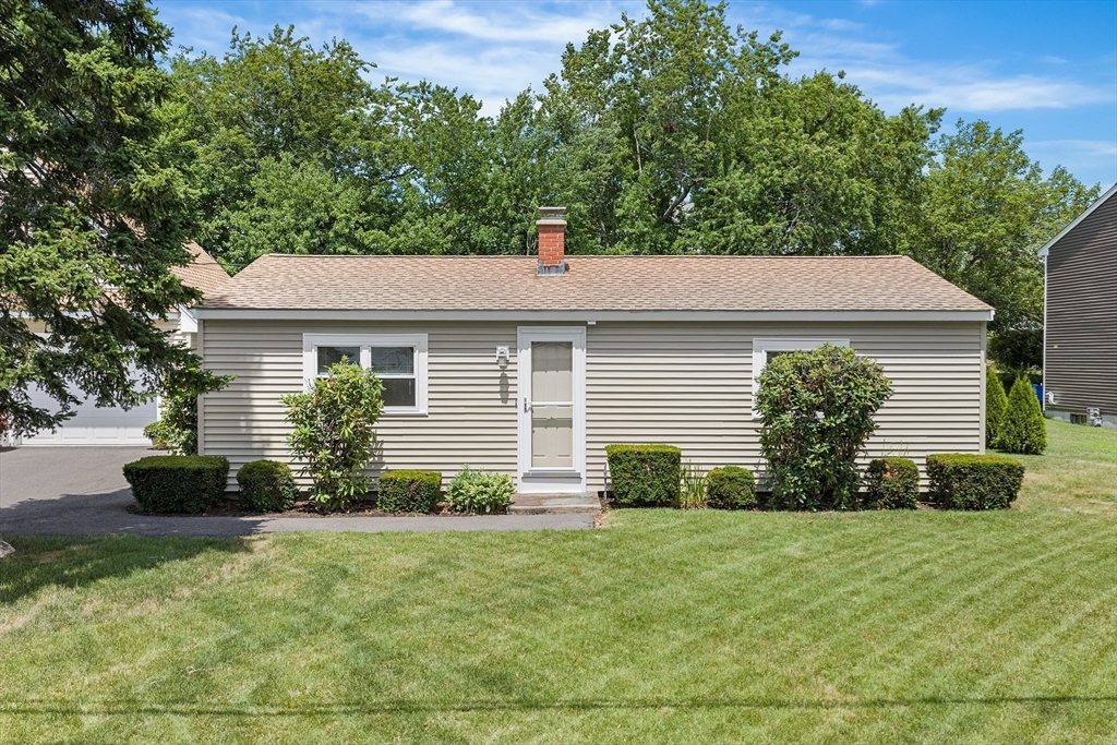24 Dorothy Ave, Bellingham, MA Photo #1