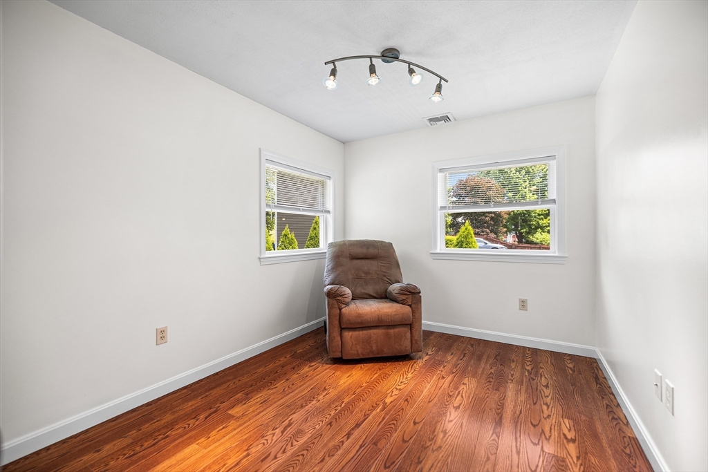 24 Dorothy Ave, Bellingham, MA Photo #13