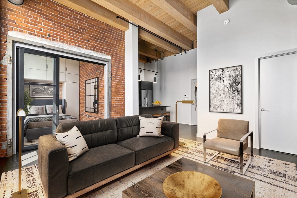 319 A Street 211