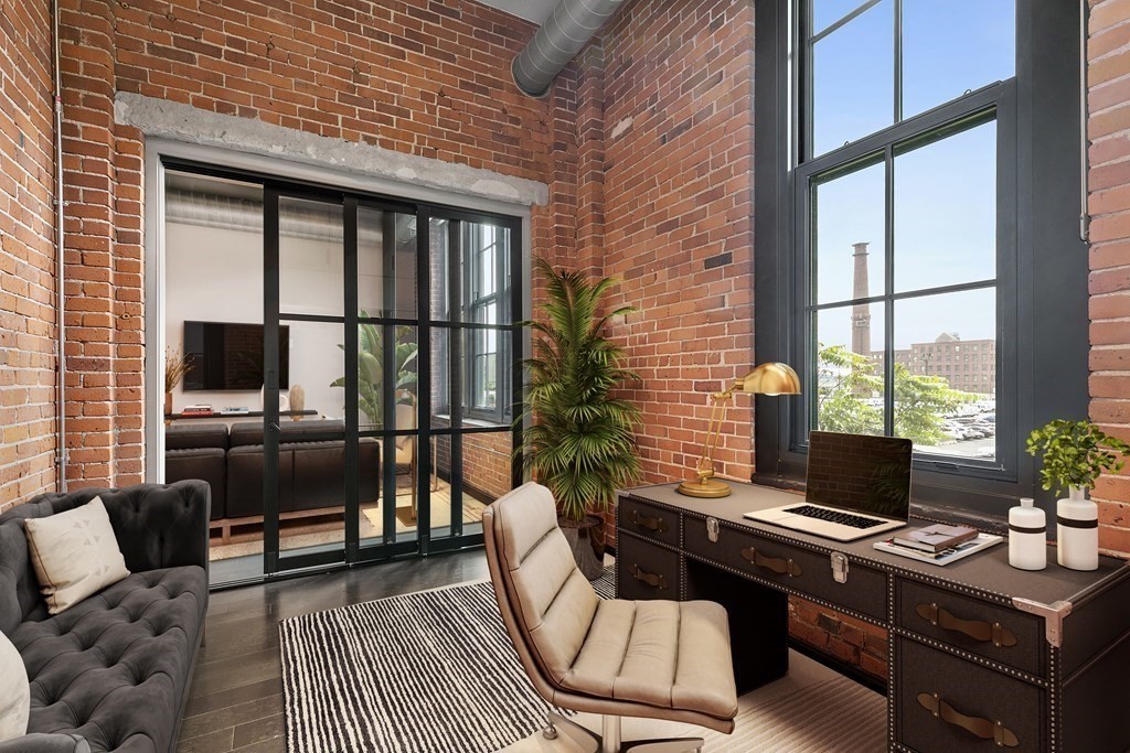 319 A Street 211