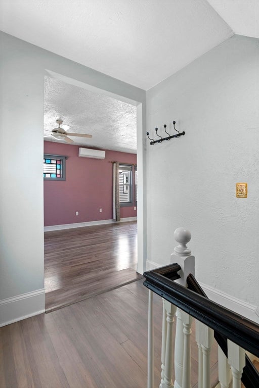 21 Cabot St #2, Salem, MA, 21 Cabot St #2, Salem, MA Photo #2