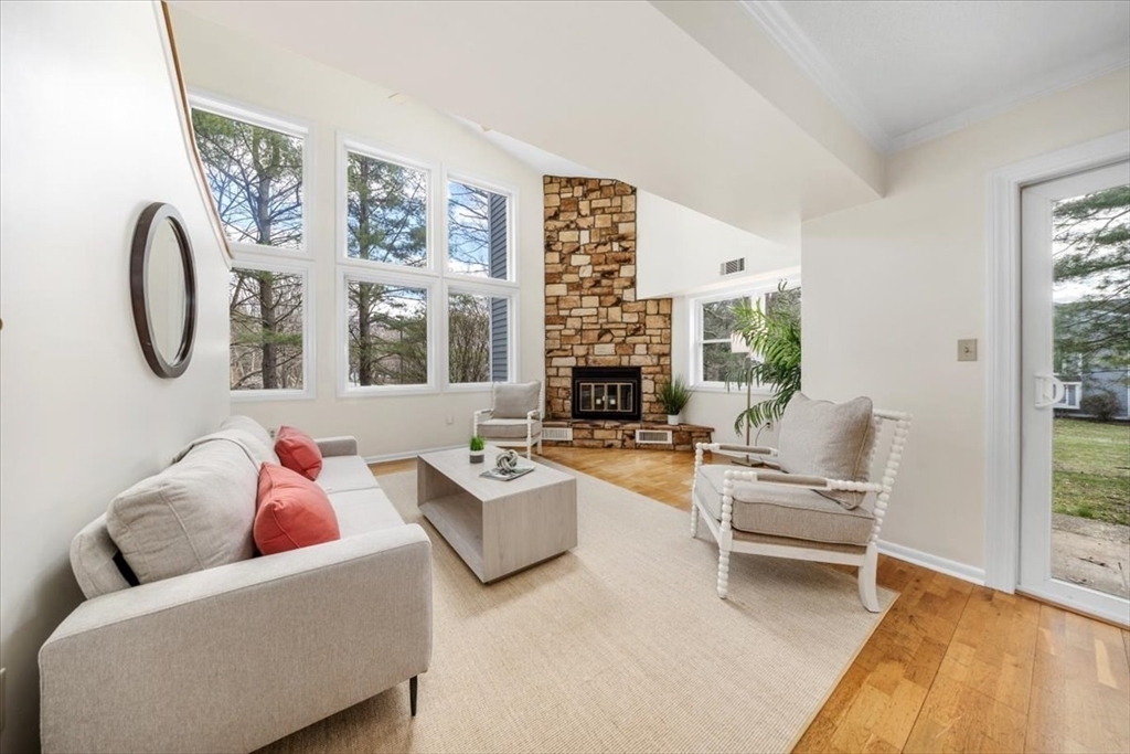 810 Tuckers Lane 810