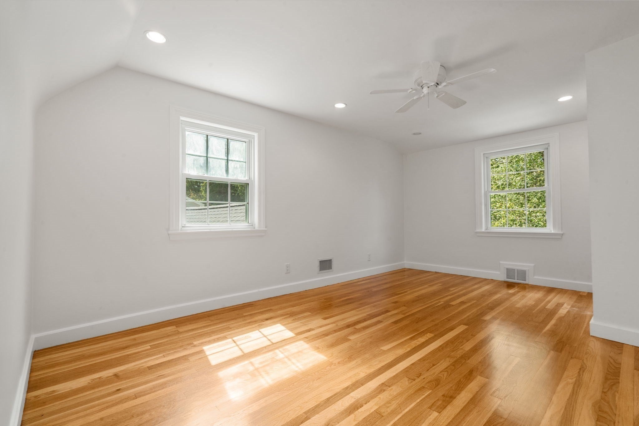 115 Brookside Ave, Belmont, MA, 115 Brookside Ave, Belmont, MA Photo #16
