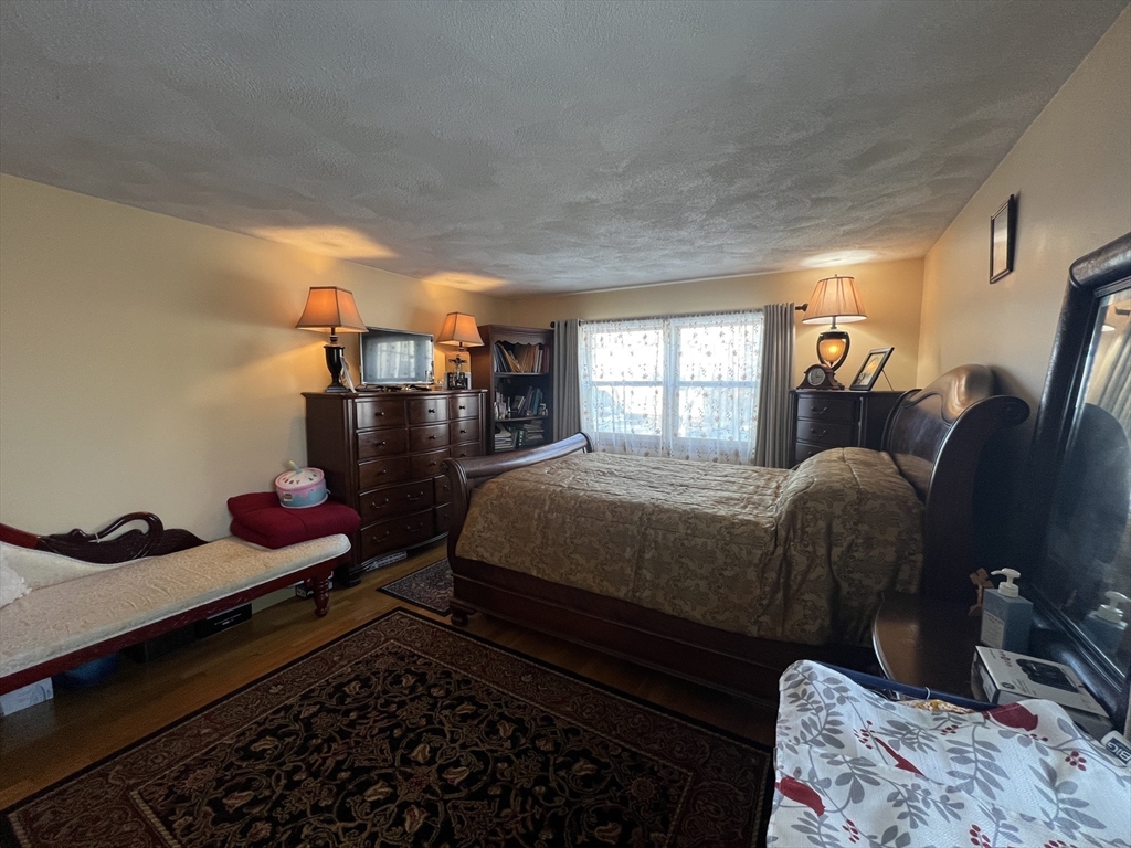 39 Plimpton Ave 39