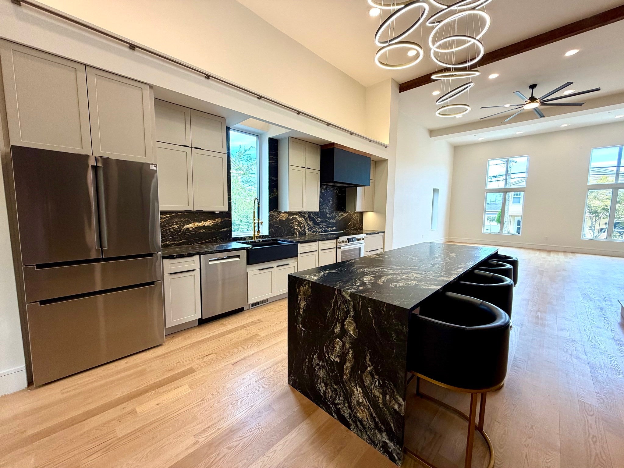 1001 Shirley St 1