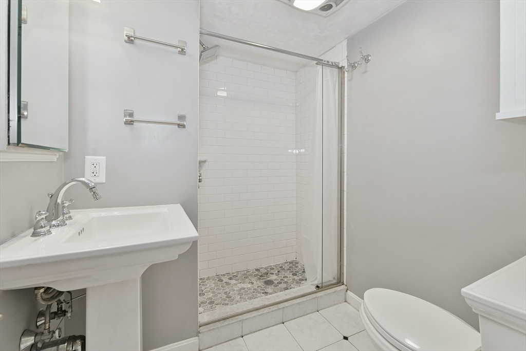 15 Saint George St 1