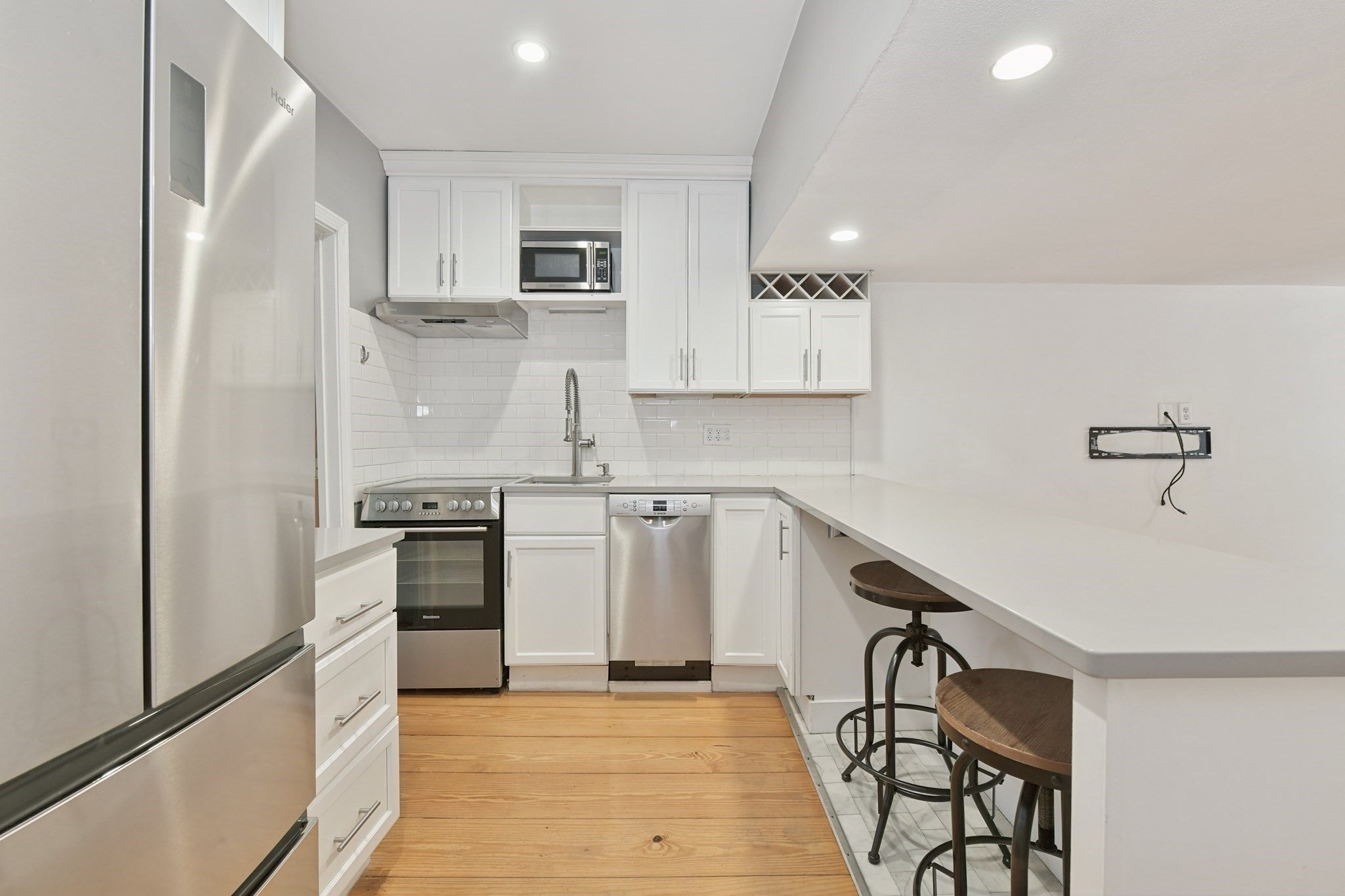 15 Saint George St 1, Boston MA 02118