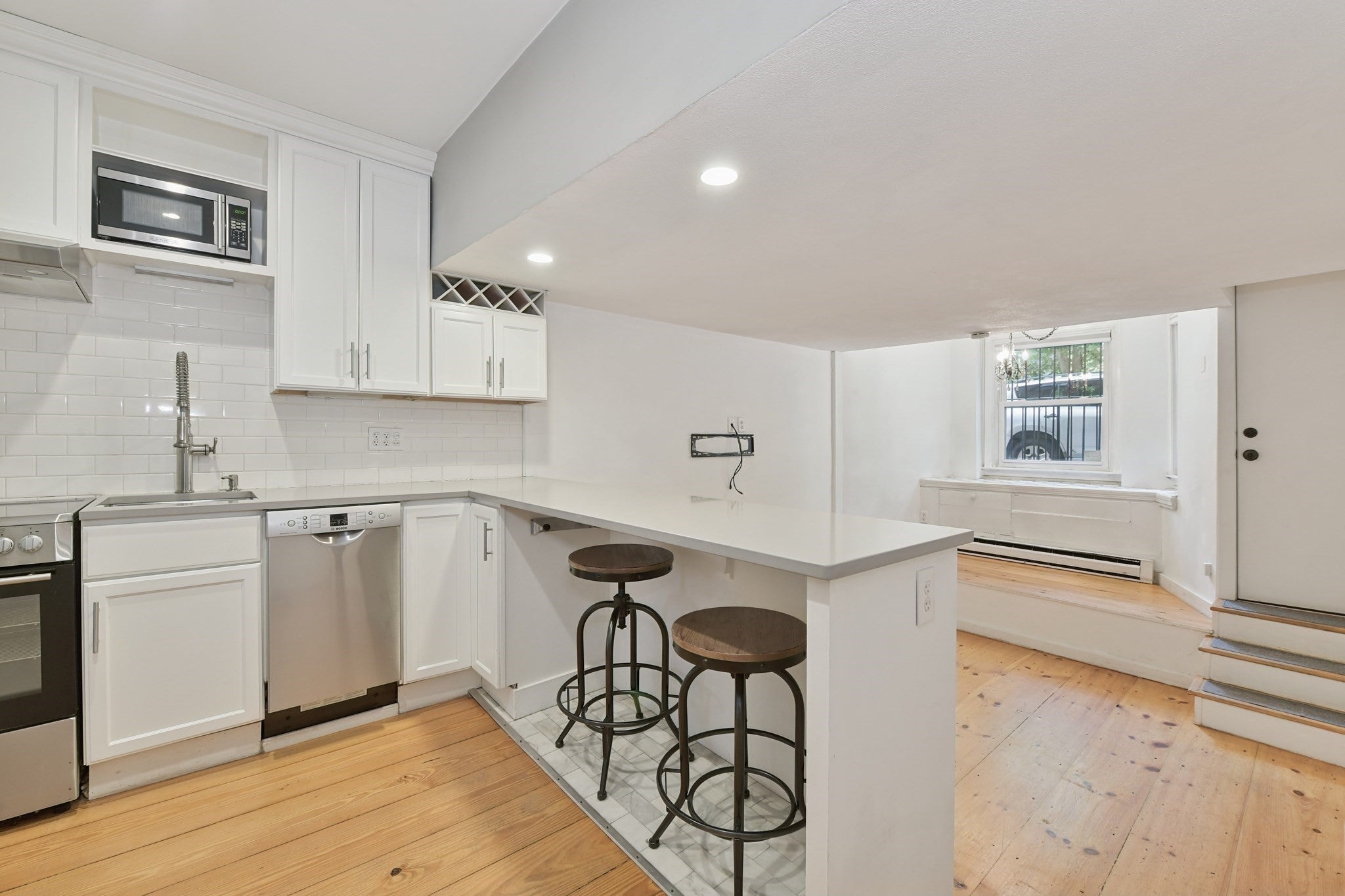 15 Saint George St
