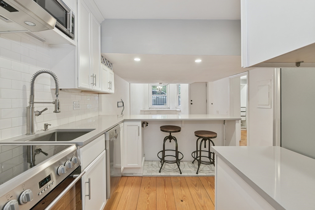 15 Saint George St 1