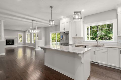 376 Elmwood Avenue Holden MA 01520