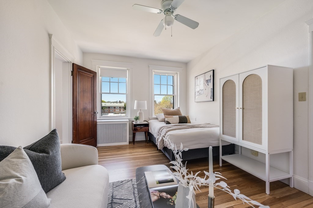 42 Linnaean Street 14