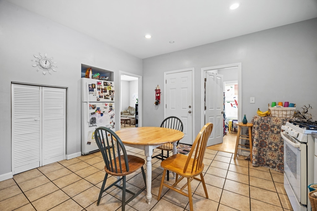 47 Hale St