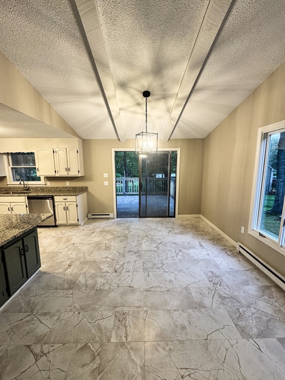 15 Grace Ln