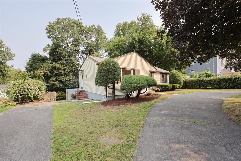 193 West St