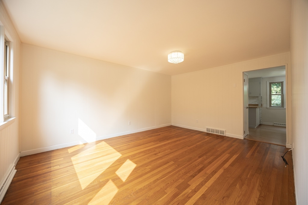 193 West St