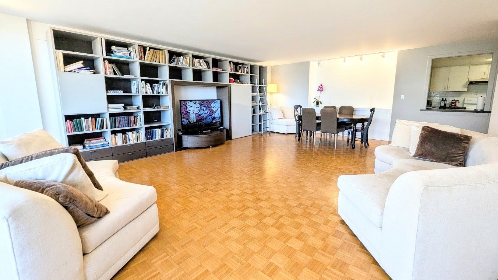 45 Longwood Ave 705
