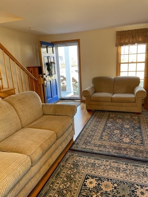 15 Bancroft Ave 00